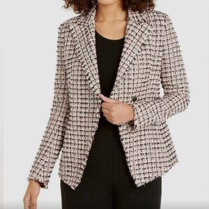 NWOT Elie Tahari Tweed Blazer snap buttons. Lined Sz 6. Look @ pics for closeup